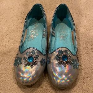 Elsa “frozen” shoes size 2-3